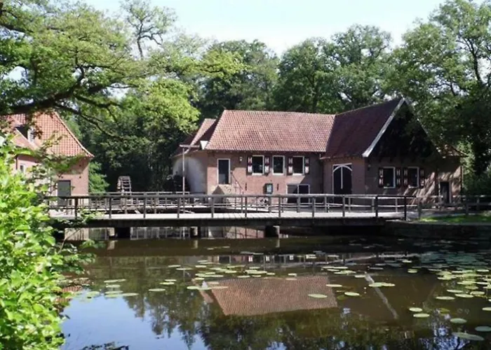 Vakantiewoning 't Veldzicht Tatil Evi *