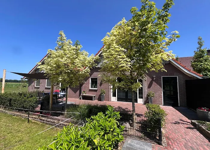 Vakantiewoning 't Veldzicht Tatil Evi *